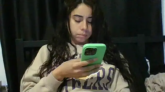 Snapshot of catrinasexy19 chatting on 22, 3, 2025 catrinasexy19 online show from 22, 3, 2025