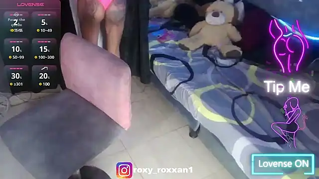 roxy roxxan online show from 17, 3, 2025