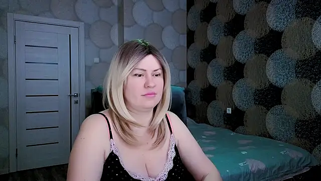 Snapshot of natusik chatting on 24, 2, 2025 natusik online show from 24, 2, 2025