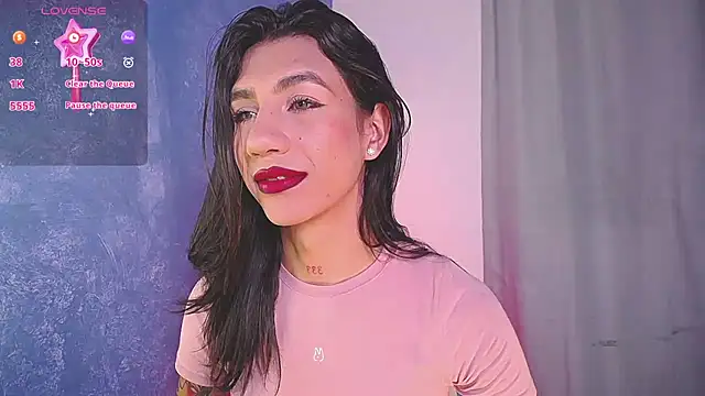 sofiaa grey  online show from 2, 1, 2025