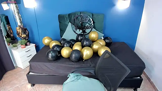 Snapshot of MIABOOBS__ chatting on 9, 1, 2025 MIABOOBS online show from 9, 1, 2025