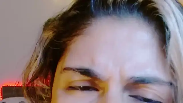 Juliietha servas online show from 17, 1, 2026