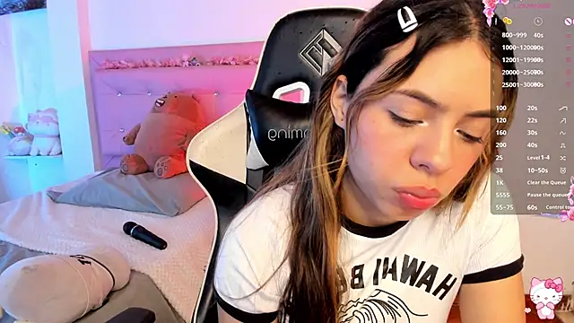 Snapshot of little_jade chatting on 12, 3, 2025 little jade online show from 12, 3, 2025