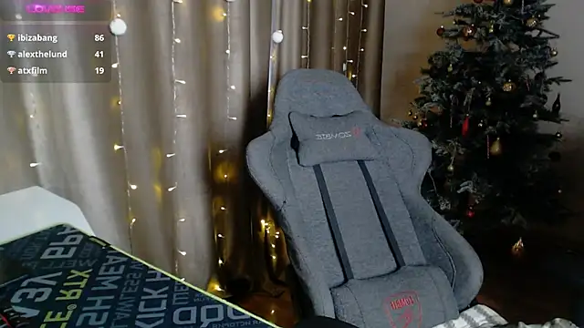 Snapshot of MargoFoxy chatting on 15, 12, 2024 MargoFoxy online show from 15, 12, 2024