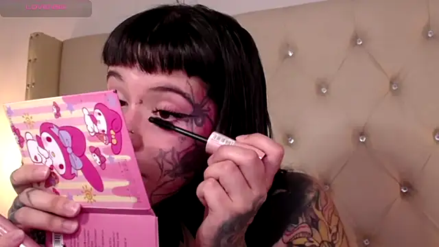 Snapshot of SylveonFox chatting on 5, 12, 2024 SylveonFox online show from 5, 12, 2024