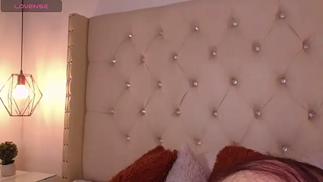 Snapshot of SylveonFox chatting on 6, 12, 2024 SylveonFox online show from 6, 12, 2024