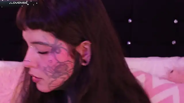 Snapshot of SylveonFox chatting on 26, 2, 2025 SylveonFox online show from 26, 2, 2025