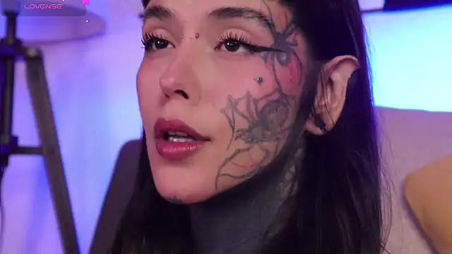 Snapshot of SylveonFox chatting on 15, 10, 2025 SylveonFox online show from 15, 10, 2025