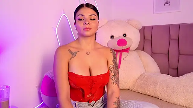 SophiaKarson online show from 8, 11, 2025