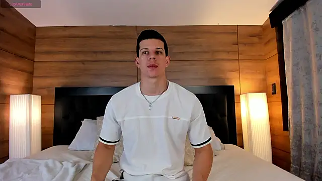 Snapshot of MarcoSullivan chatting on 11, 3, 2025 MarcoSullivan online show from 11, 3, 2025