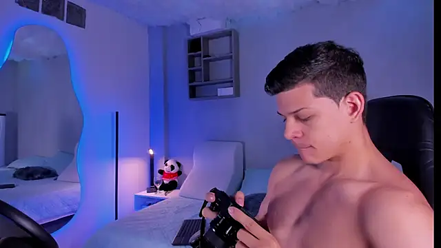 Snapshot of MarcoSullivan chatting on 5, 12, 2025 MarcoSullivan online show from 5, 12, 2025