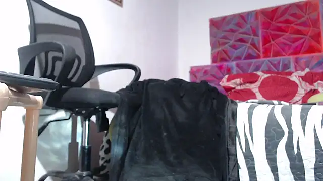 Snapshot of bix_couples chatting on 23, 11, 2025 bix couples online show from 23, 11, 2025