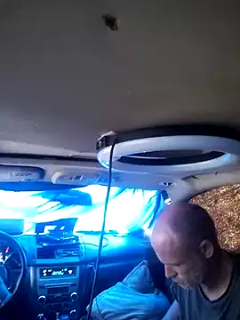 Snapshot of FloppyPickle4u chatting on 5, 2, 2025 FloppyPickle4u online show from 5, 2, 2025