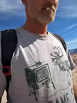 Snapshot of FloppyPickle4u chatting on 8, 2, 2025 FloppyPickle4u online show from 8, 2, 2025