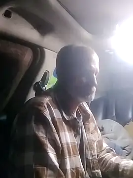 Snapshot of FloppyPickle4u chatting on 16, 2, 2025 FloppyPickle4u online show from 16, 2, 2025