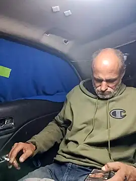 Snapshot of FloppyPickle4u chatting on 17, 2, 2025 FloppyPickle4u online show from 17, 2, 2025