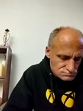 Snapshot of FloppyPickle4u chatting on 21, 2, 2025 FloppyPickle4u online show from 21, 2, 2025