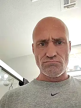 Snapshot of FloppyPickle4u chatting on 26, 2, 2025 FloppyPickle4u online show from 26, 2, 2025