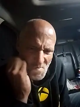 Snapshot of FloppyPickle4u chatting on 3, 3, 2025 FloppyPickle4u online show from 3, 3, 2025