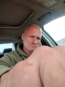 Snapshot of FloppyPickle4u chatting on 3, 3, 2025 FloppyPickle4u online show from 3, 3, 2025