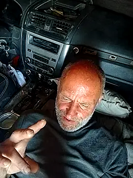 Snapshot of FloppyPickle4u chatting on 10, 3, 2025 FloppyPickle4u online show from 10, 3, 2025