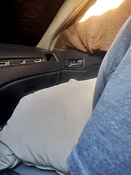 Snapshot of FloppyPickle4u chatting on 11, 3, 2025 FloppyPickle4u online show from 11, 3, 2025