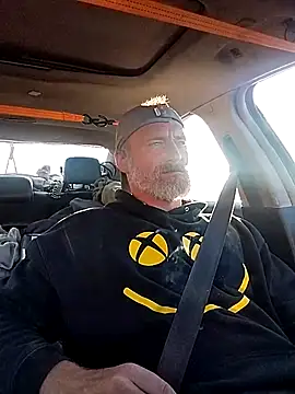 Snapshot of FloppyPickle4u chatting on 4, 10, 2025 FloppyPickle4u online show from 4, 10, 2025