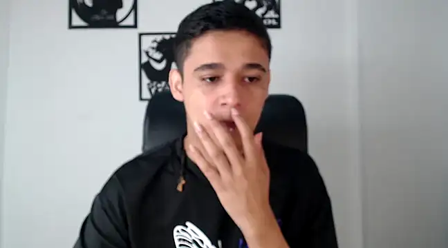 kaiine190 online show from 2, 12, 2024