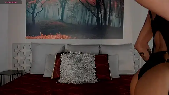 LunaRuso online show from 19, 2, 2025