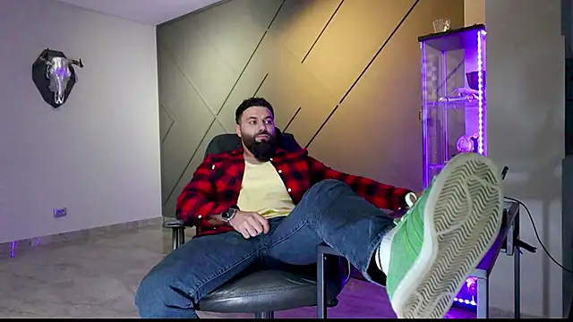 mattmasterss online show from 10, 3, 2025