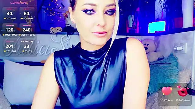  JuliaSpace  online show from 27, 9, 2025