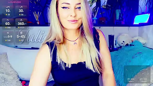  JuliaSpace  online show from 12, 10, 2025