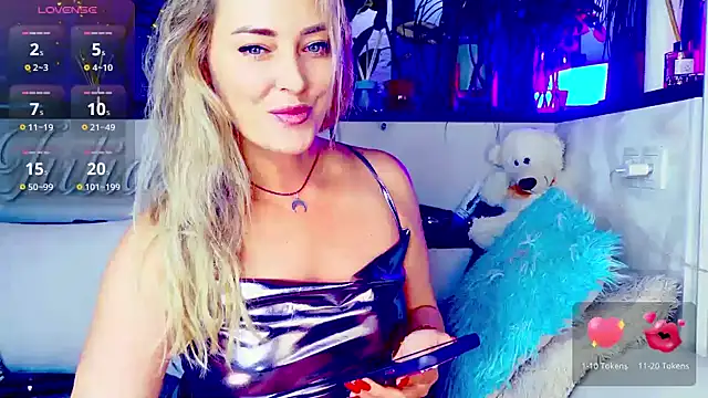  JuliaSpace  online show from 22, 10, 2025