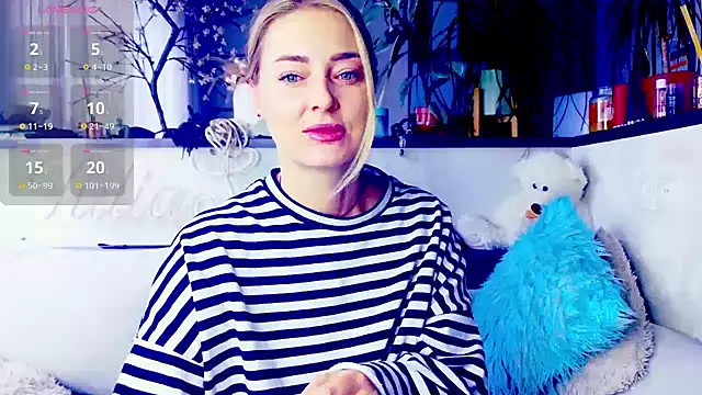  JuliaSpace  online show from 13, 11, 2025