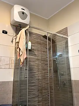 Snapshot of Gionnytav chatting on 15, 9, 2025 Gionnytav online show from 15, 9, 2025