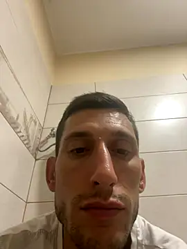 Snapshot of Gionnytav chatting on 2, 10, 2025 Gionnytav online show from 2, 10, 2025