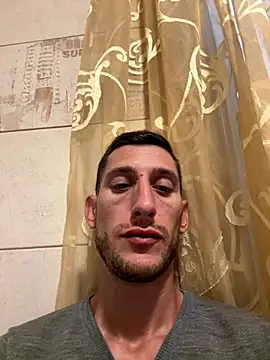 Snapshot of Gionnytav chatting on 8, 10, 2025 Gionnytav online show from 8, 10, 2025