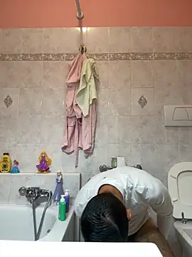 Snapshot of Gionnytav chatting on 13, 10, 2025 Gionnytav online show from 13, 10, 2025