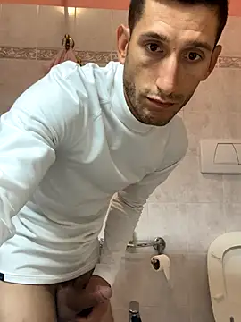 Snapshot of Gionnytav chatting on 13, 10, 2025 Gionnytav online show from 13, 10, 2025