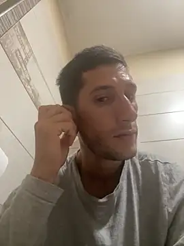 Snapshot of Gionnytav chatting on 24, 10, 2025 Gionnytav online show from 24, 10, 2025