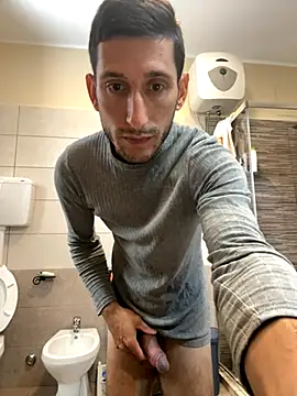 Snapshot of Gionnytav chatting on 28, 10, 2025 Gionnytav online show from 28, 10, 2025