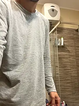 Snapshot of Gionnytav chatting on 30, 10, 2025 Gionnytav online show from 30, 10, 2025