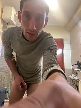 Snapshot of Gionnytav chatting on 1, 11, 2025 Gionnytav online show from 1, 11, 2025