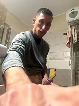 Snapshot of Gionnytav chatting on 6, 11, 2025 Gionnytav online show from 6, 11, 2025