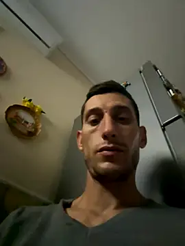 Snapshot of Gionnytav chatting on 8, 11, 2025 Gionnytav online show from 8, 11, 2025