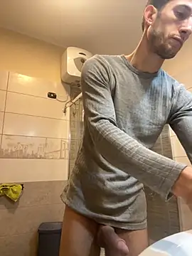 Snapshot of Gionnytav chatting on 21, 11, 2025 Gionnytav online show from 21, 11, 2025