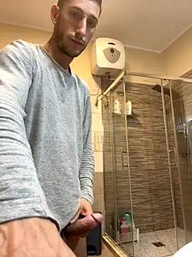 Snapshot of Gionnytav chatting on 22, 11, 2025 Gionnytav online show from 22, 11, 2025