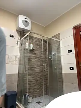 Snapshot of Gionnytav chatting on 26, 11, 2025 Gionnytav online show from 26, 11, 2025