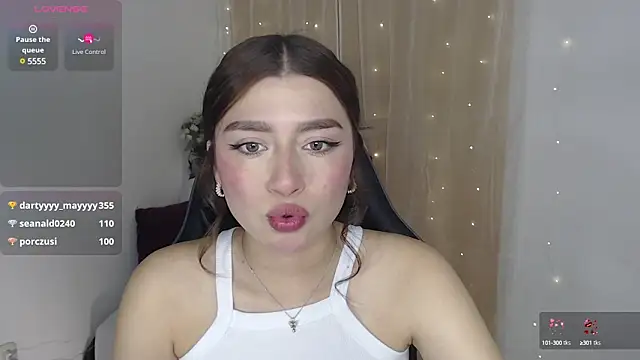 Snapshot of mily_thomson_b_ chatting on 17, 1, 2025 mily thomson b online show from 17, 1, 2025