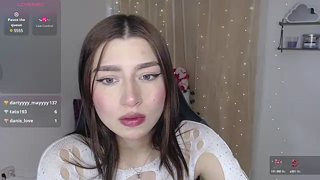 Snapshot of mily_thomson_b_ chatting on 21, 1, 2025 mily thomson b online show from 21, 1, 2025